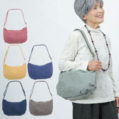 ピーチスキン風 花刺しゅう ショルダーバッグ